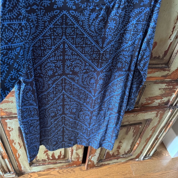 REDUCED. 😎.  Plus size Nanu Tunic top - Picture 1 of 6